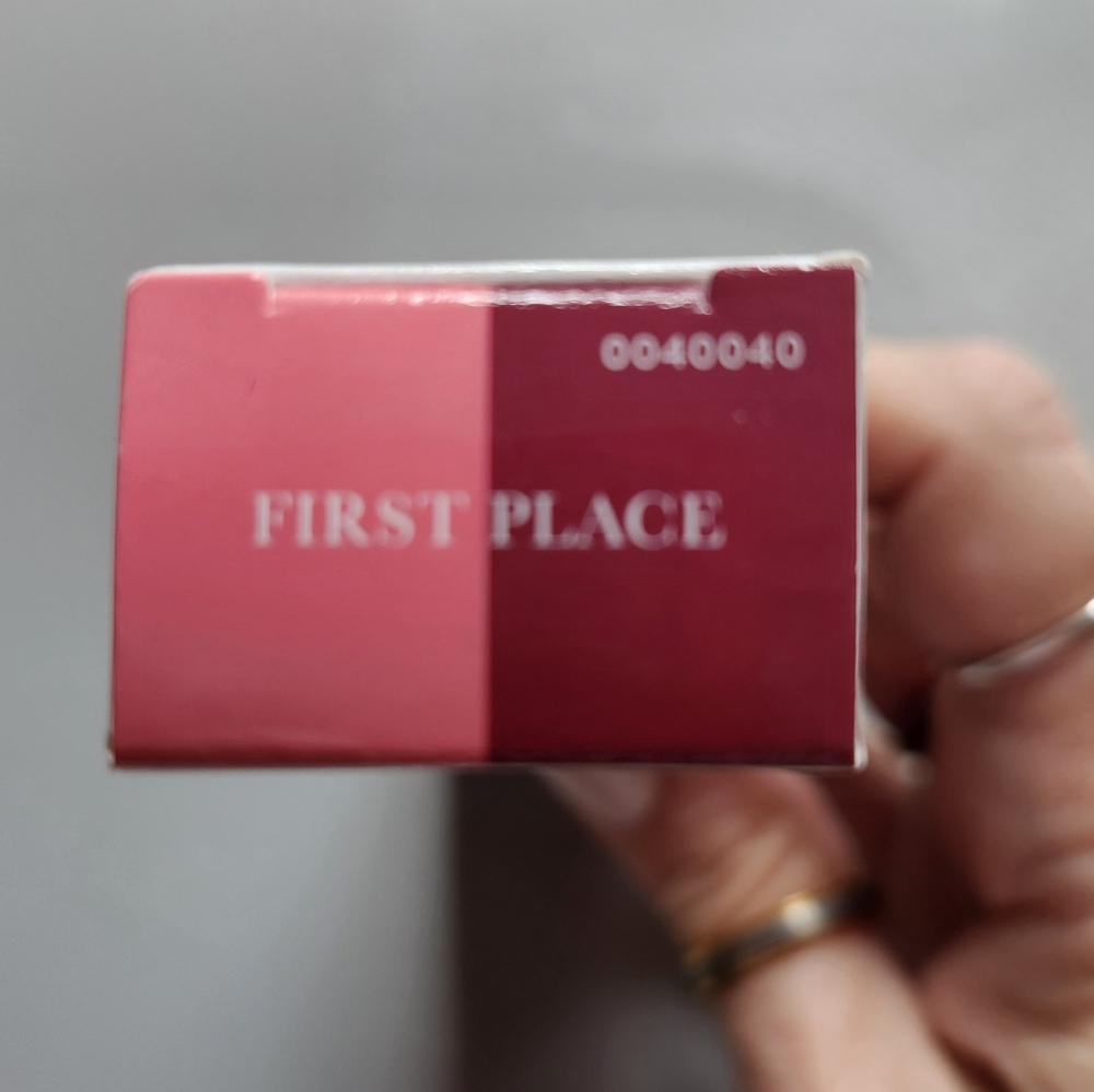 Laura Geller NEW "First Place" Prep-N-GoPink Lipstick Vibrant Sleek Design - Picture 5 of 5